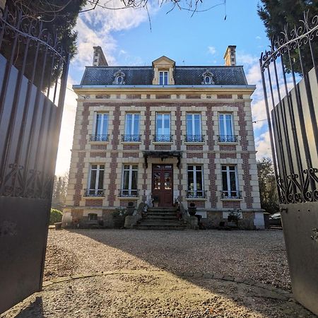 مبيت وإفطار Bézu-Saint-Éloi Le Domaine Des Pres Du Hom المظهر الخارجي الصورة