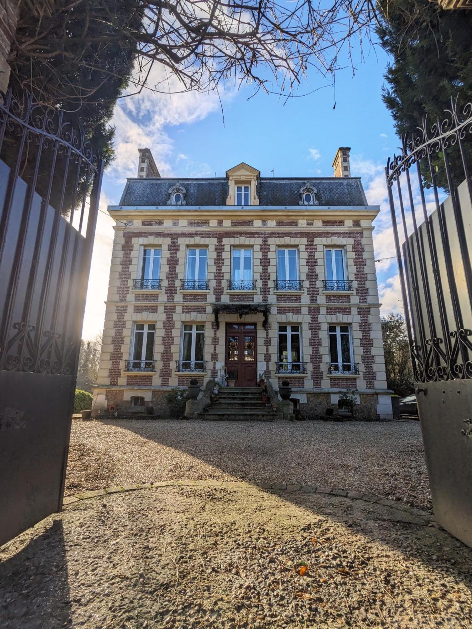 مبيت وإفطار Bézu-Saint-Éloi Le Domaine Des Pres Du Hom المظهر الخارجي الصورة